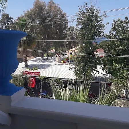 فندق هيرا بيتش هوتل جي سي آر *