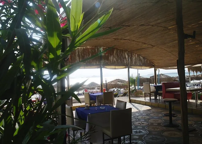 Hera Beach Hotel Gcr 酒店 *